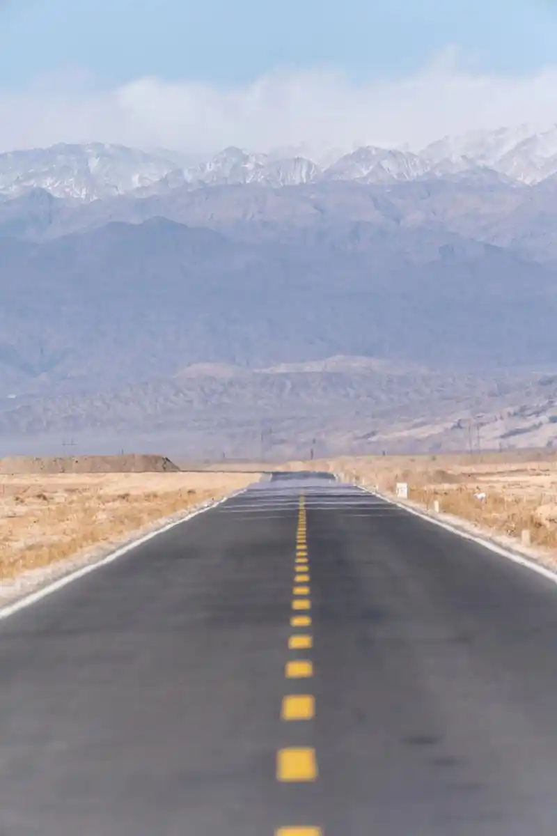 戈壁公路