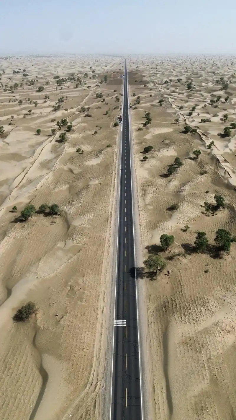 沙漠公路