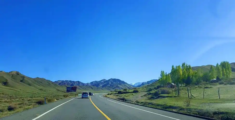 独库公路（唐布拉-乌鲁木齐段）