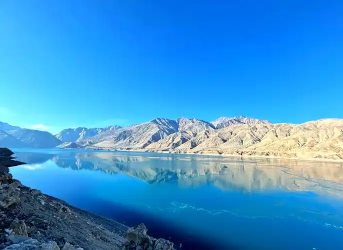 班迪尔蓝湖