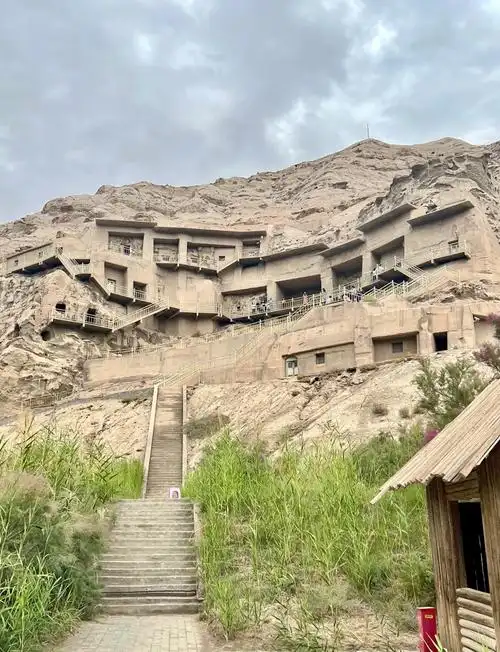 阿克孜千佛洞