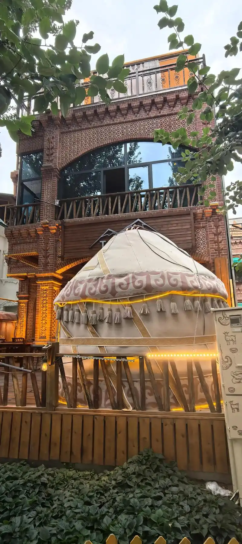 伊宁缤疆半岛酒店