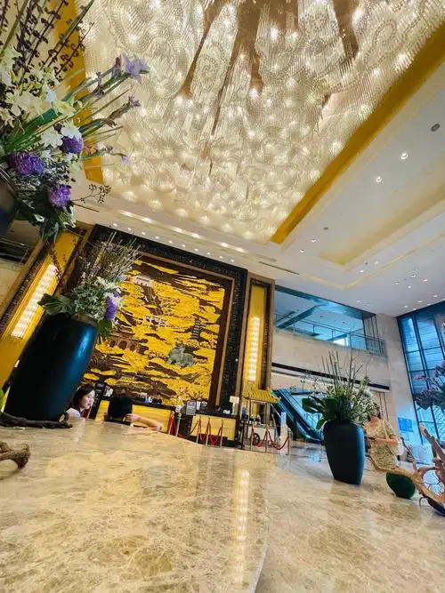 那拉提牧云酒店